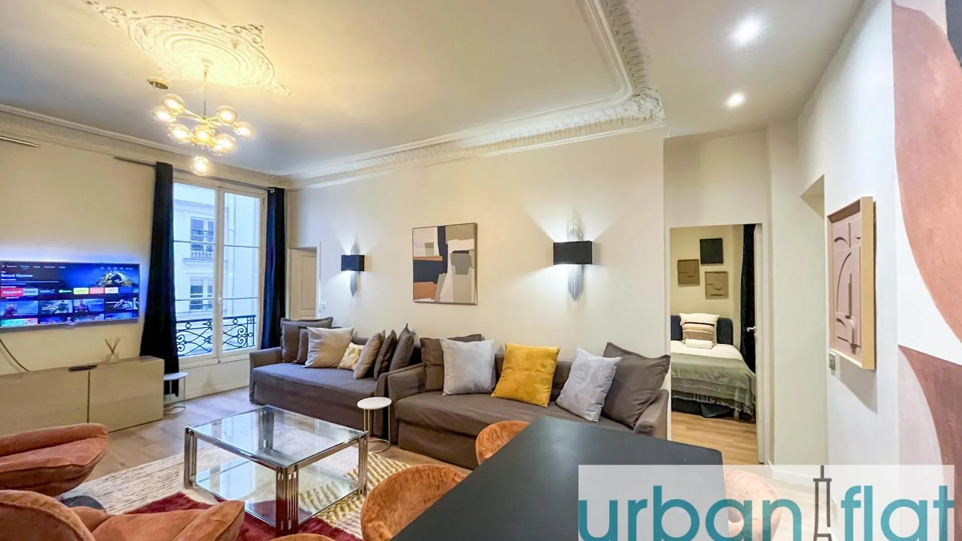 Urban Flat 63 - 3 Bedrooms Flat Champs-Elysees Mermoz Paris Apartamento